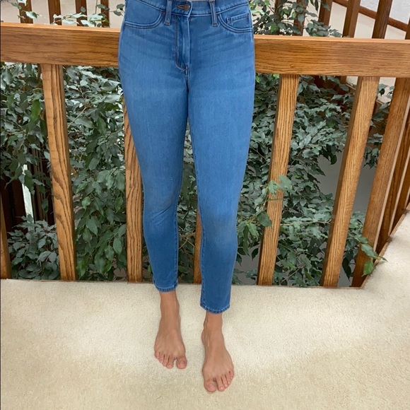 Banana Republic Legging Jeans - Picture 2 of 11